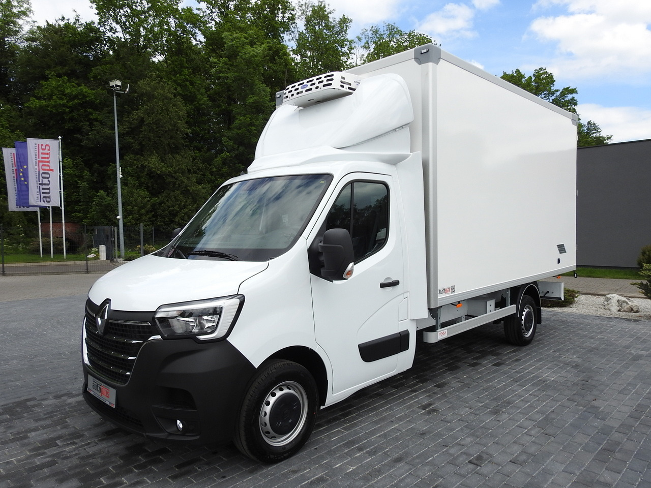 Новый Малотоннажный рефрижератор RENAULT MASTER NEW REGRIGERATOR BOX -10*C 8 PALLETS CRUISE CONTROL AIR CONDITIONING LED LIGHTS GUARANTEE  165HP: фото 6