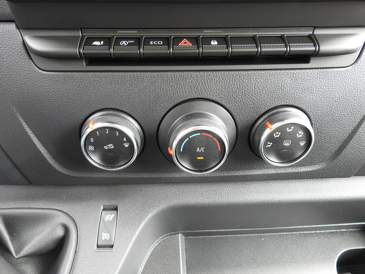 Новый Малотоннажный рефрижератор RENAULT MASTER NEW REGRIGERATOR BOX -10*C 8 PALLETS CRUISE CONTROL AIR CONDITIONING LED LIGHTS GUARANTEE  165HP: фото 36