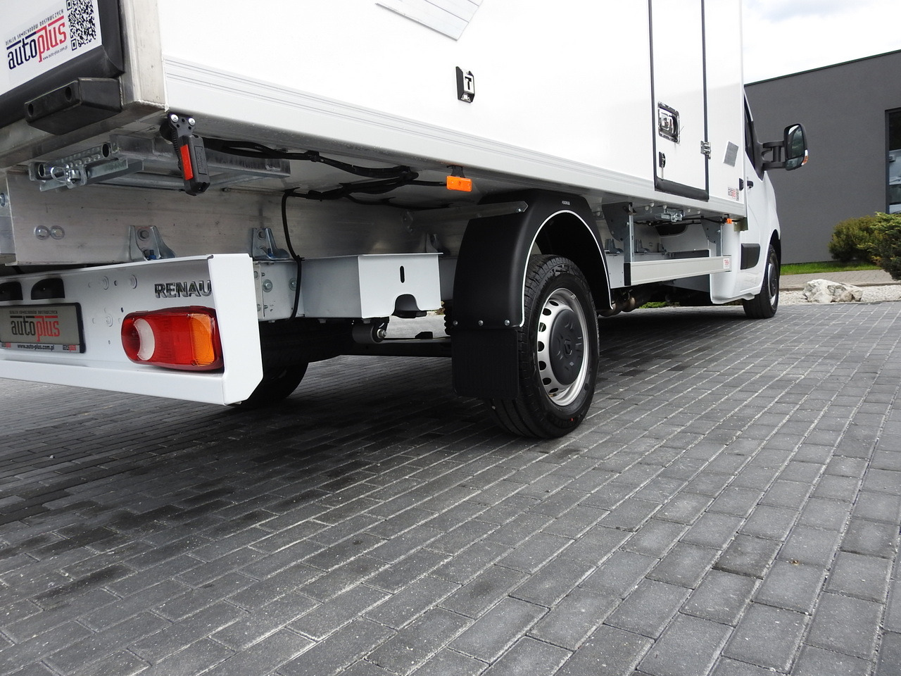 Новый Малотоннажный рефрижератор RENAULT MASTER NEW REGRIGERATOR BOX -10*C 8 PALLETS CRUISE CONTROL AIR CONDITIONING LED LIGHTS GUARANTEE  165HP: фото 19