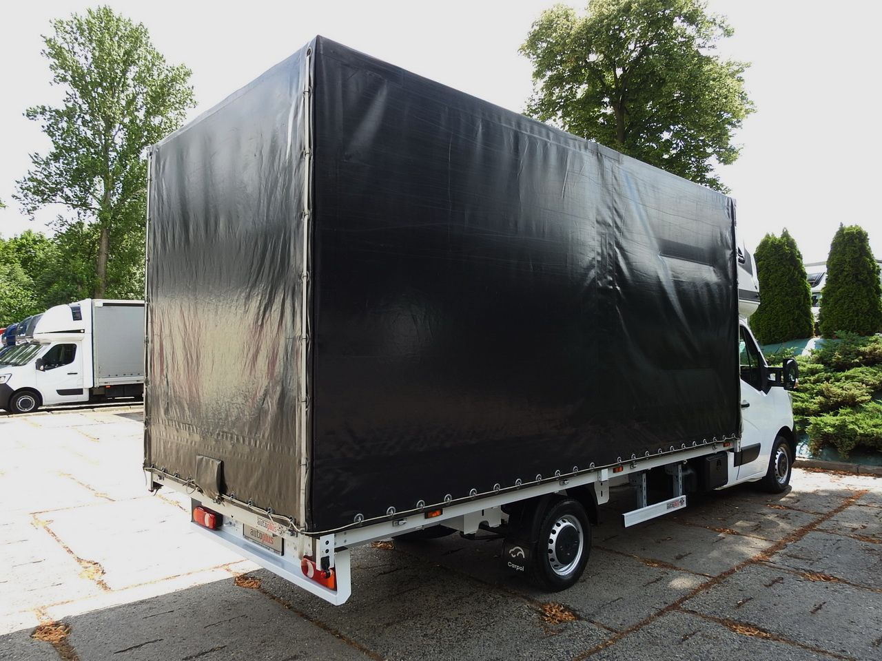 Тентованный фургон RENAULT MASTER: фото 11