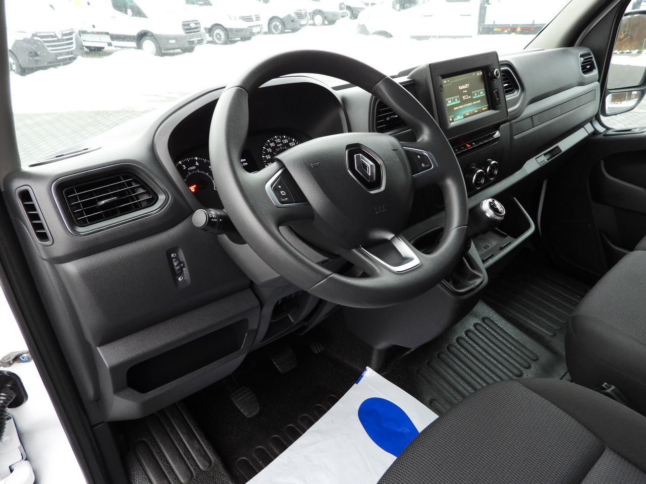 RENAULT MASTER REFRIGERATOR VAN -10*C POWER SUPPLY 230V CRUISE CONTROL NAVIGATION LED LIGHTS AIR CONDITIONING 150HP - Малотоннажный рефрижератор: фото 2 RENAULT MASTER REFRIGERATOR VAN -10*C POWER SUPPLY 230V CRUISE CONTROL NAVIGATION LED LIGHTS AIR CONDITIONING 150HP - Малотоннажный рефрижератор: фото 2