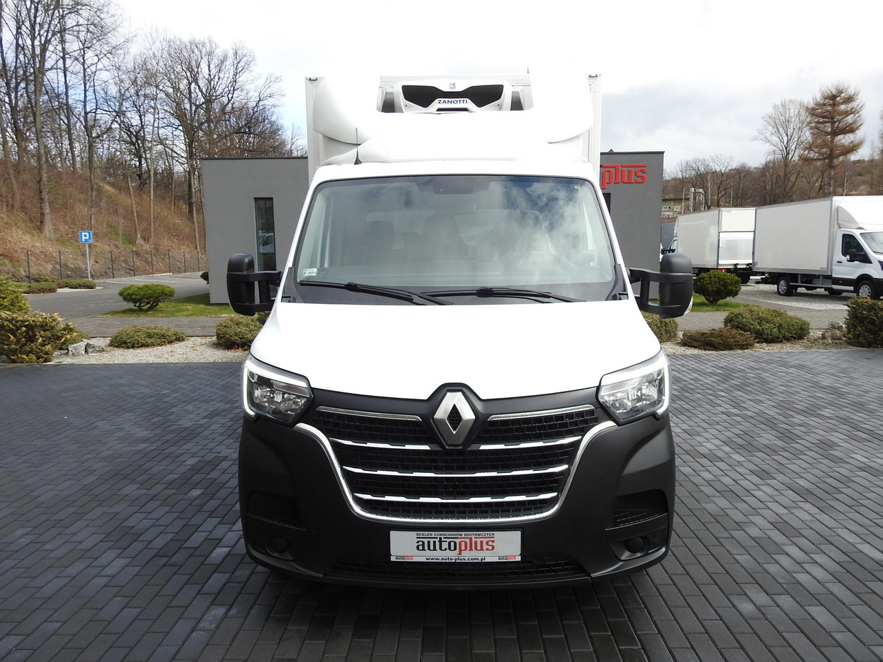 RENAULT MASTER REGRIGERATOR BOX 0*C LED LIGHTS AIR CONDITIONING 145HP - Малотоннажный рефрижератор: фото 5 RENAULT MASTER REGRIGERATOR BOX 0*C LED LIGHTS AIR CONDITIONING 145HP - Малотоннажный рефрижератор: фото 5