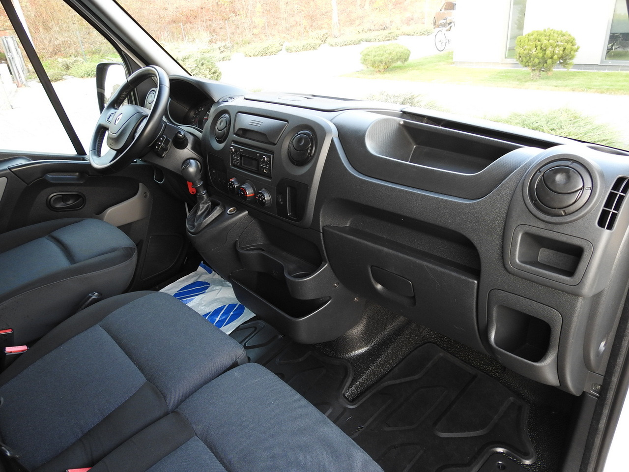 Тентованный фургон RENAULT MASTER TARPAULIN 10 PALLETS WEBASTO CRUISE CONTROL AIR CONDITIONING PNEUMATICS  170HP: фото 38