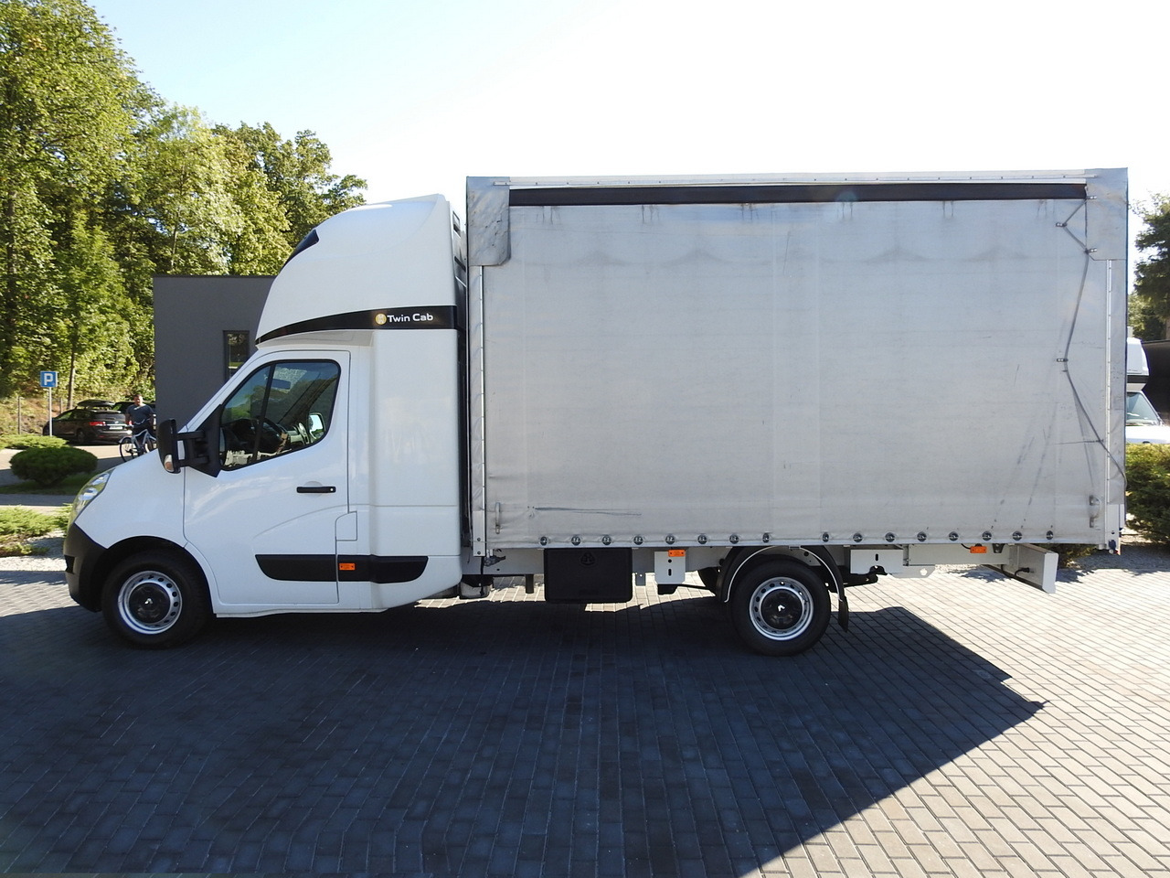 Тентованный фургон RENAULT MASTER TARPAULIN 8 PALLETS WEBASTO CRUISE CONTROL AIR CONDITIONING PNEUMATICS 170HP: фото 9 Тентованный фургон RENAULT MASTER TARPAULIN 8 PALLETS WEBASTO CRUISE CONTROL AIR CONDITIONING PNEUMATICS 170HP: фото 9