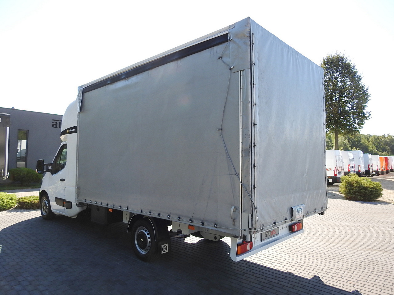 Тентованный фургон RENAULT MASTER TARPAULIN 8 PALLETS WEBASTO CRUISE CONTROL AIR CONDITIONING PNEUMATICS 170HP: фото 10 Тентованный фургон RENAULT MASTER TARPAULIN 8 PALLETS WEBASTO CRUISE CONTROL AIR CONDITIONING PNEUMATICS 170HP: фото 10