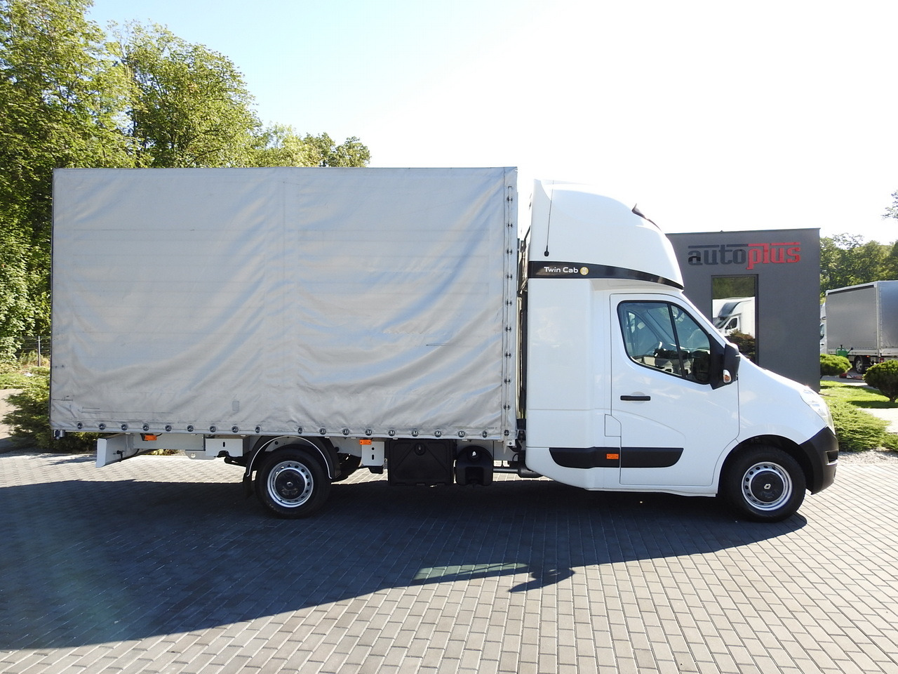 Тентованный фургон RENAULT MASTER TARPAULIN 8 PALLETS WEBASTO CRUISE CONTROL AIR CONDITIONING PNEUMATICS 170HP: фото 7 Тентованный фургон RENAULT MASTER TARPAULIN 8 PALLETS WEBASTO CRUISE CONTROL AIR CONDITIONING PNEUMATICS 170HP: фото 7