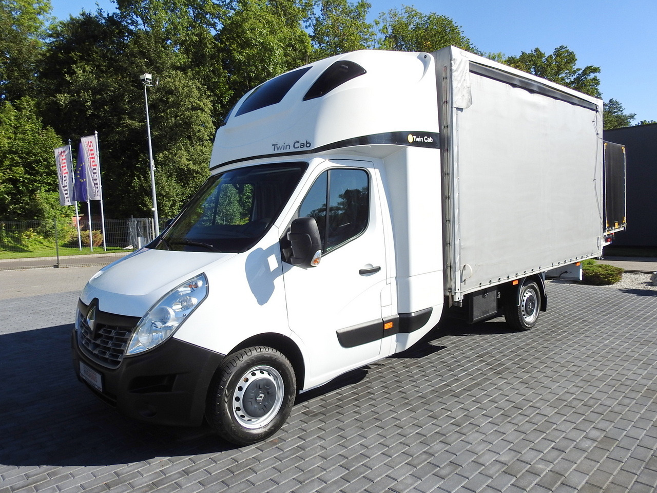 Тентованный фургон RENAULT MASTER TARPAULIN 8 PALLETS WEBASTO CRUISE CONTROL AIR CONDITIONING PNEUMATICS 170HP: фото 6 Тентованный фургон RENAULT MASTER TARPAULIN 8 PALLETS WEBASTO CRUISE CONTROL AIR CONDITIONING PNEUMATICS 170HP: фото 6