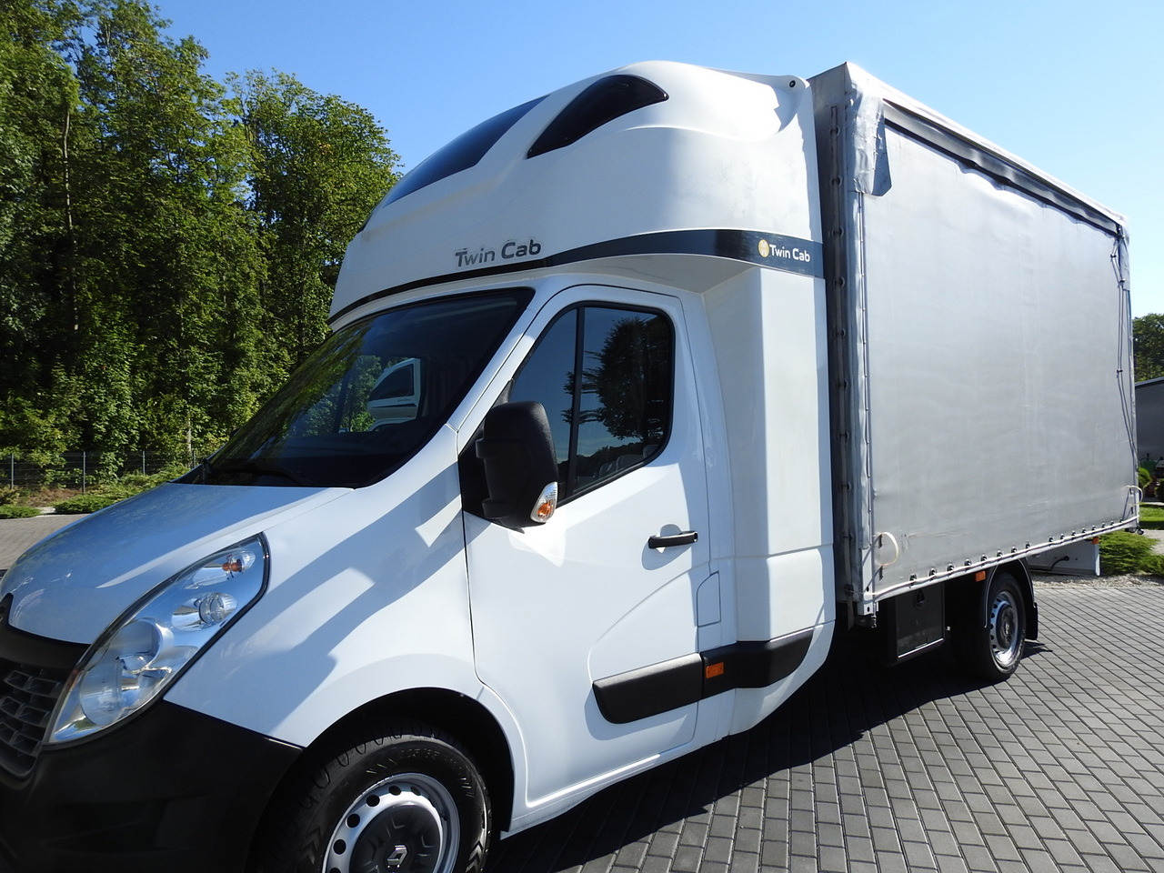Тентованный фургон RENAULT MASTER TARPAULIN 8 PALLETS WEBASTO CRUISE CONTROL AIR CONDITIONING PNEUMATICS 170HP: фото 20 Тентованный фургон RENAULT MASTER TARPAULIN 8 PALLETS WEBASTO CRUISE CONTROL AIR CONDITIONING PNEUMATICS 170HP: фото 20