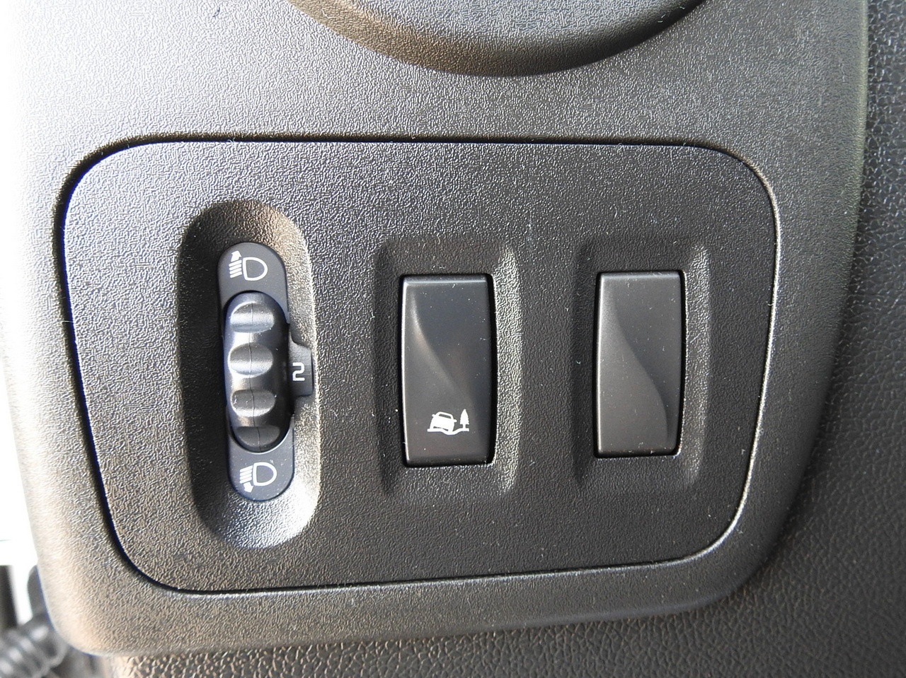 Тентованный фургон RENAULT MASTER TARPAULIN 8 PALLETS WEBASTO CRUISE CONTROL AIR CONDITIONING PNEUMATICS 170HP: фото 31 Тентованный фургон RENAULT MASTER TARPAULIN 8 PALLETS WEBASTO CRUISE CONTROL AIR CONDITIONING PNEUMATICS 170HP: фото 31