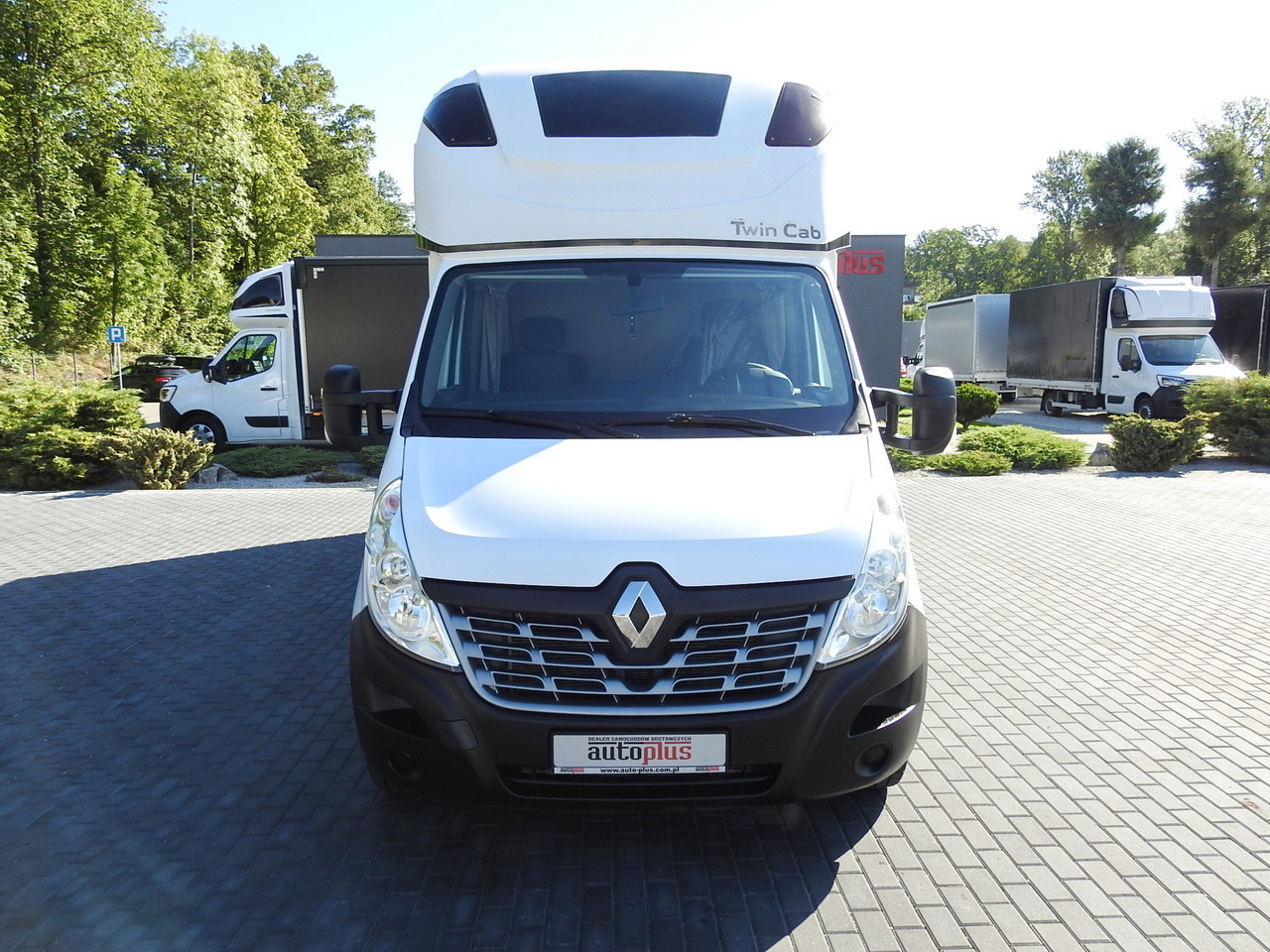 RENAULT MASTER TARPAULIN 8 PALLETS WEBASTO CRUISE CONTROL AIR CONDITIONING PNEUMATICS 170HP - Тентованный фургон: фото 5 RENAULT MASTER TARPAULIN 8 PALLETS WEBASTO CRUISE CONTROL AIR CONDITIONING PNEUMATICS 170HP - Тентованный фургон: фото 5