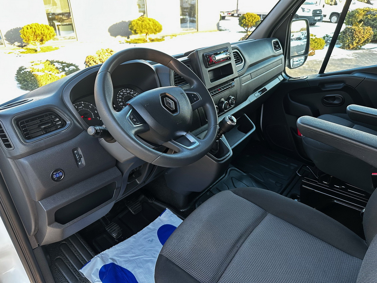 RENAULT MASTER TARPAULIN 9 PALLETS WEBASTO CRUISE CONTROL LED LIGHTS PNEUMATICS AIR CONDITIONING 165HP - Тентованный фургон: фото 2 RENAULT MASTER TARPAULIN 9 PALLETS WEBASTO CRUISE CONTROL LED LIGHTS PNEUMATICS AIR CONDITIONING 165HP - Тентованный фургон: фото 2