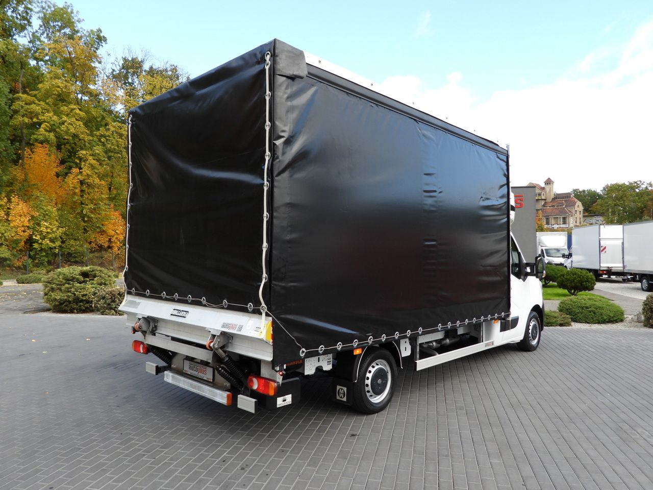 RENAULT MASTER TARPAULIN LIFT 10 PALLETS CRUISE CONTROL LED LIGHTS AIR CONDITIONING 165HP - Тентованный фургон: фото 3 RENAULT MASTER TARPAULIN LIFT 10 PALLETS CRUISE CONTROL LED LIGHTS AIR CONDITIONING 165HP - Тентованный фургон: фото 3
