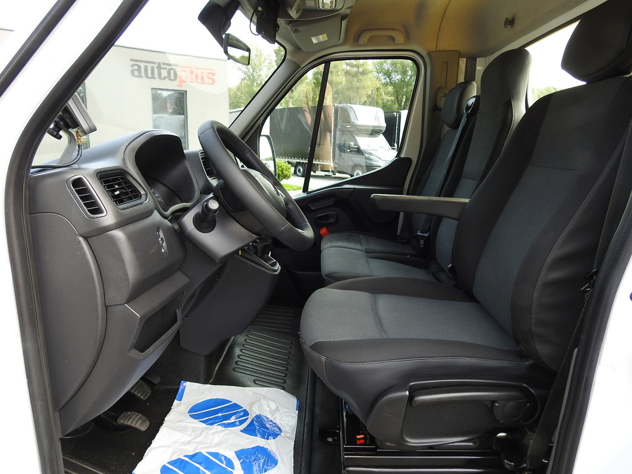 Малотоннажный самосвал RENAULT MASTER TIPPER CRUISE CONTROL NAVIGATION AIR CONDITIONING LED LIGHTS TWIN WHEELS LOAD WEIGHT 145HP: фото 38