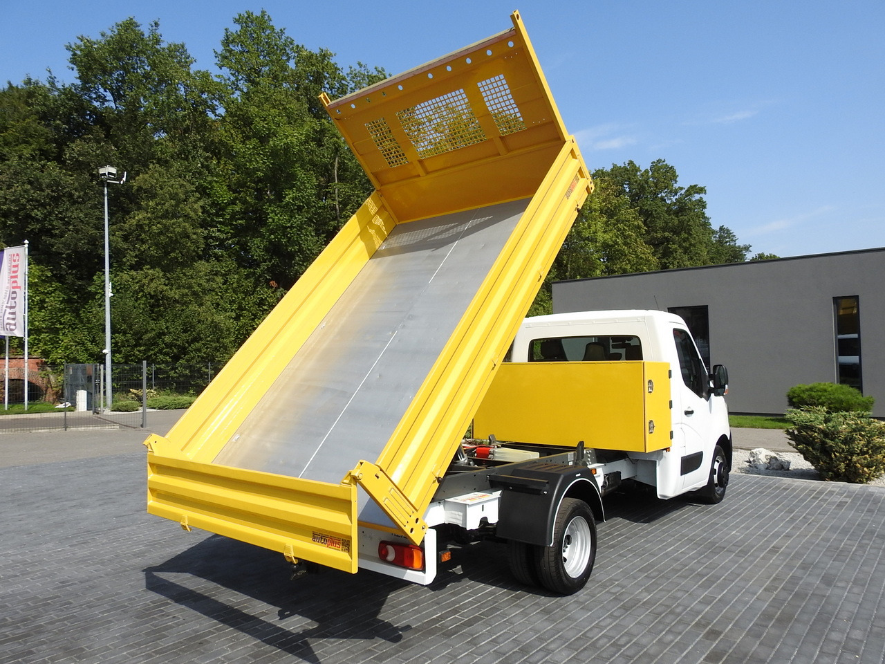 Малотоннажный самосвал RENAULT MASTER TIPPER CRUISE CONTROL NAVIGATION AIR CONDITIONING LED LIGHTS TWIN WHEELS LOAD WEIGHT 145HP: фото 16