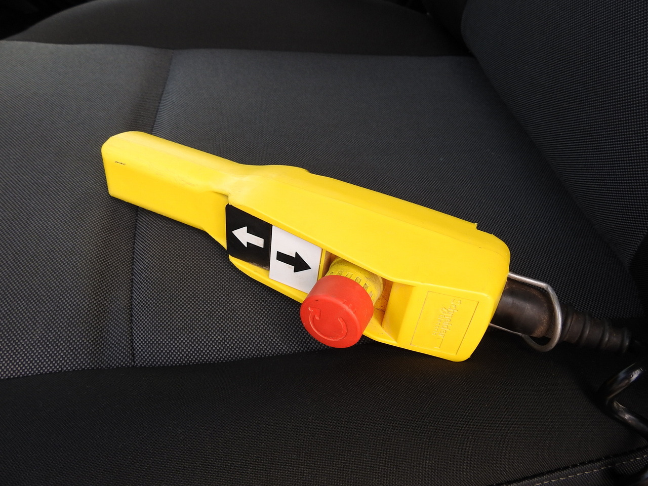 Малотоннажный самосвал RENAULT MASTER TIPPER CRUISE CONTROL NAVIGATION AIR CONDITIONING LED LIGHTS TWIN WHEELS LOAD WEIGHT 145HP: фото 28