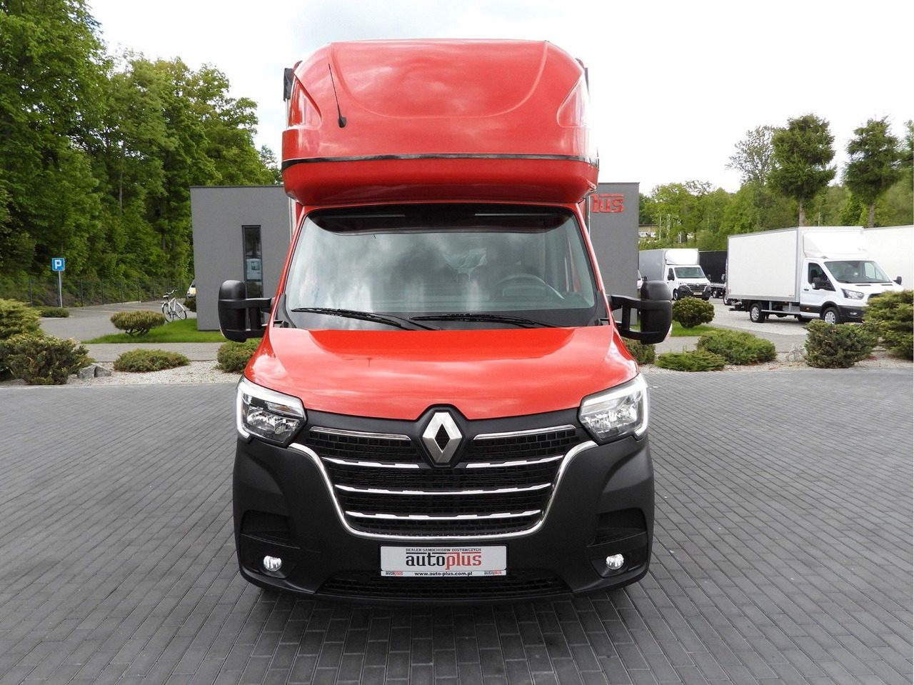 Renault MASTER PRITSCHE PLANE 10 PALETTEN WEBASTO A/C - Тентованный фургон: фото 5 Renault MASTER PRITSCHE PLANE 10 PALETTEN WEBASTO A/C - Тентованный фургон: фото 5