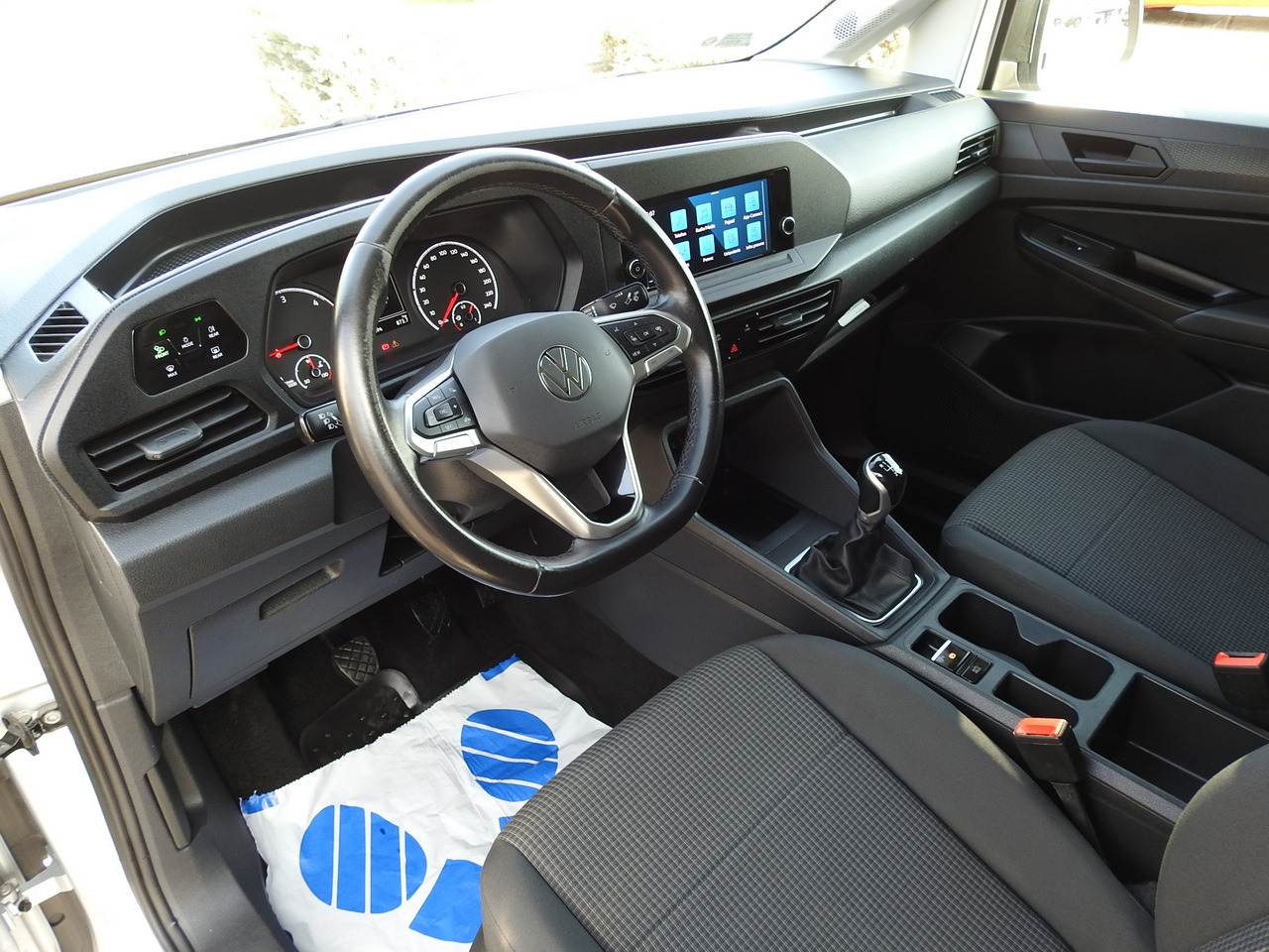 VOLKSWAGEN CADDY REFRIGERATOR VAN -20*C HEATING FUNCTION POWER SUPPLY 230V CRUISE CONTROL LED LIGHTS AIR CONDITIONING 100HP - Малотоннажный рефрижератор: фото 2 VOLKSWAGEN CADDY REFRIGERATOR VAN -20*C HEATING FUNCTION POWER SUPPLY 230V CRUISE CONTROL LED LIGHTS AIR CONDITIONING 100HP - Малотоннажный рефрижератор: фото 2