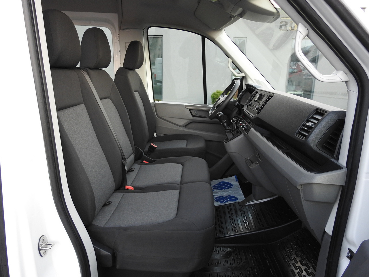 VOLKSWAGEN CRAFTER 4X4 4MOTION BOX DELIVERY VAN 7 SEATS AIR CONDITIONING 140HP в лизинг VOLKSWAGEN CRAFTER 4X4 4MOTION BOX DELIVERY VAN 7 SEATS AIR CONDITIONING 140HP: фото 36 VOLKSWAGEN CRAFTER 4X4 4MOTION BOX DELIVERY VAN 7 SEATS AIR CONDITIONING 140HP в лизинг VOLKSWAGEN CRAFTER 4X4 4MOTION BOX DELIVERY VAN 7 SEATS AIR CONDITIONING 140HP: фото 36