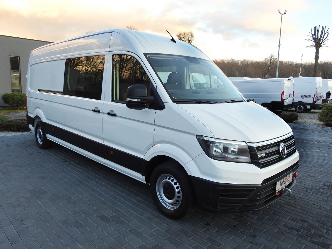 VOLKSWAGEN CRAFTER 4X4 4MOTION BOX DELIVERY VAN 7 SEATS AIR CONDITIONING  140HP - Цельнометаллический фургон: фото 4 VOLKSWAGEN CRAFTER 4X4 4MOTION BOX DELIVERY VAN 7 SEATS AIR CONDITIONING  140HP - Цельнометаллический фургон: фото 4