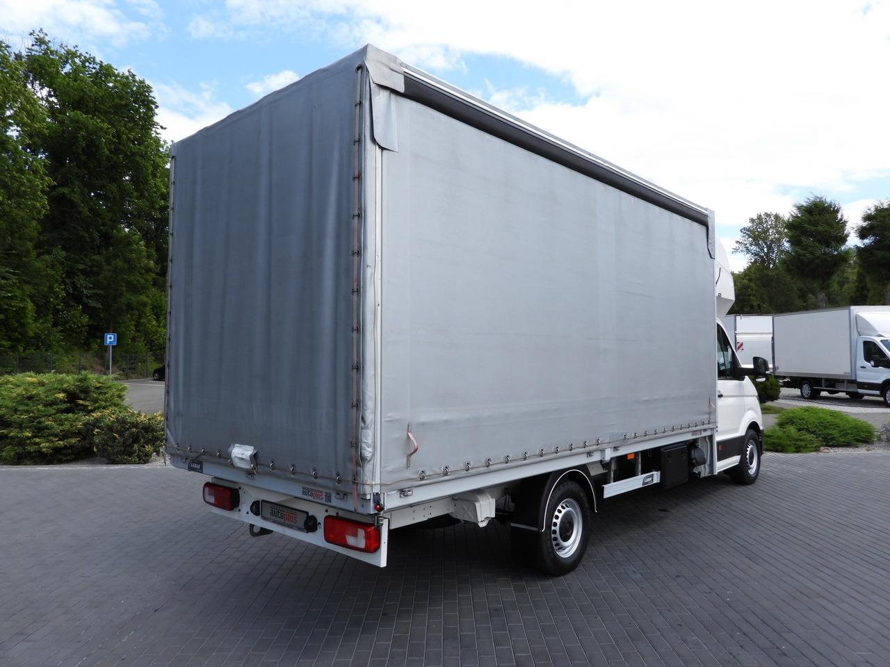 VOLKSWAGEN CRAFTER TARPAULIN 10 PALLETS WEBASTO CRUISE CONTROL AIR CONDITIONING  180HP - Тентованный фургон: фото 3 VOLKSWAGEN CRAFTER TARPAULIN 10 PALLETS WEBASTO CRUISE CONTROL AIR CONDITIONING  180HP - Тентованный фургон: фото 3
