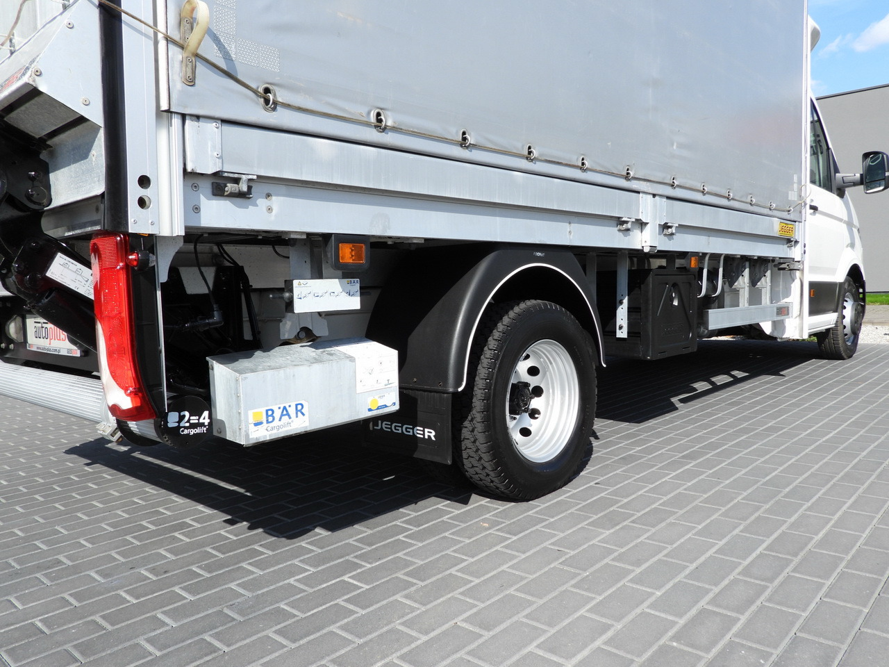 Тентованный фургон VOLKSWAGEN CRAFTER TARPAULIN LIFT 8 PALLETS CRUISE CONTROL LED LIGHTS TWIN WHEELS AIR CONDITIONING 180HP: фото 19 Тентованный фургон VOLKSWAGEN CRAFTER TARPAULIN LIFT 8 PALLETS CRUISE CONTROL LED LIGHTS TWIN WHEELS AIR CONDITIONING 180HP: фото 19