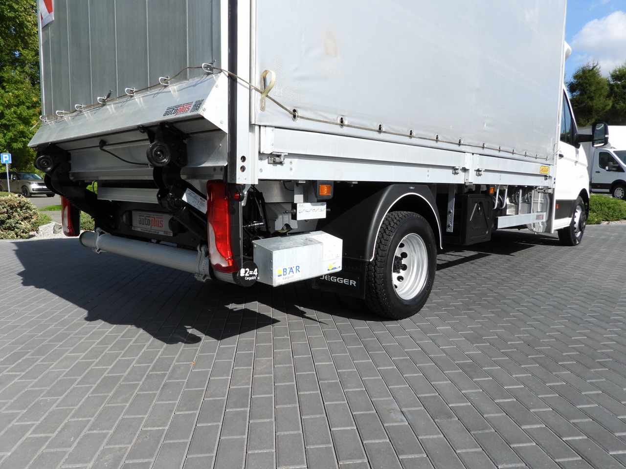 Тентованный фургон VOLKSWAGEN CRAFTER TARPAULIN LIFT 8 PALLETS CRUISE CONTROL LED LIGHTS TWIN WHEELS AIR CONDITIONING 180HP: фото 21 Тентованный фургон VOLKSWAGEN CRAFTER TARPAULIN LIFT 8 PALLETS CRUISE CONTROL LED LIGHTS TWIN WHEELS AIR CONDITIONING 180HP: фото 21