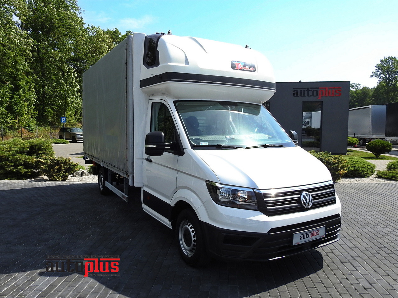 VOLKSWAGEN CRAFTER TARPAULIN LIFT 8 PALLETS WEBASTO CRUISE CONTROL 180HP - Тентованный фургон: фото 1 VOLKSWAGEN CRAFTER TARPAULIN LIFT 8 PALLETS WEBASTO CRUISE CONTROL 180HP - Тентованный фургон: фото 1