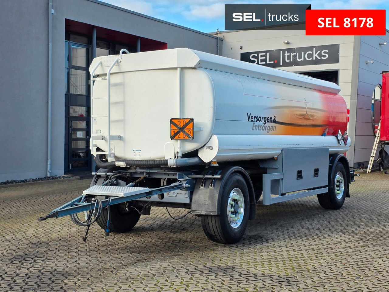 Esterer, Ulrich TA 18.186 /Alu-Felgen /ADR AT / - Прицеп-цистерна: фото 1 Esterer, Ulrich TA 18.186 /Alu-Felgen /ADR AT / - Прицеп-цистерна: фото 1