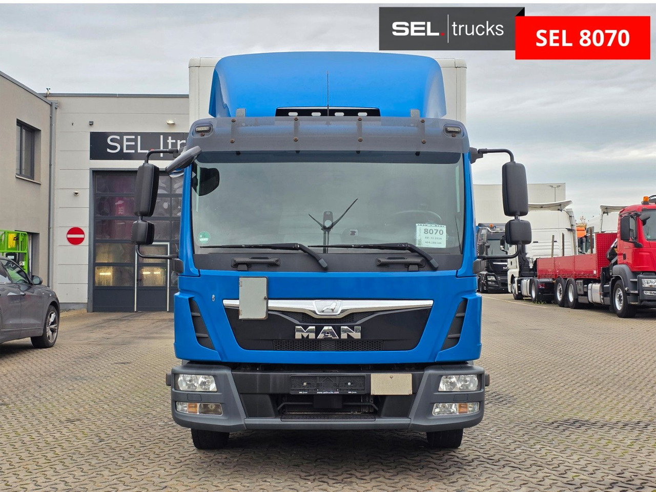 MAN TGL 12.220 4x2 BL / Ladebordwand - Грузовик с закрытым кузовом: фото 2 MAN TGL 12.220 4x2 BL / Ladebordwand - Грузовик с закрытым кузовом: фото 2