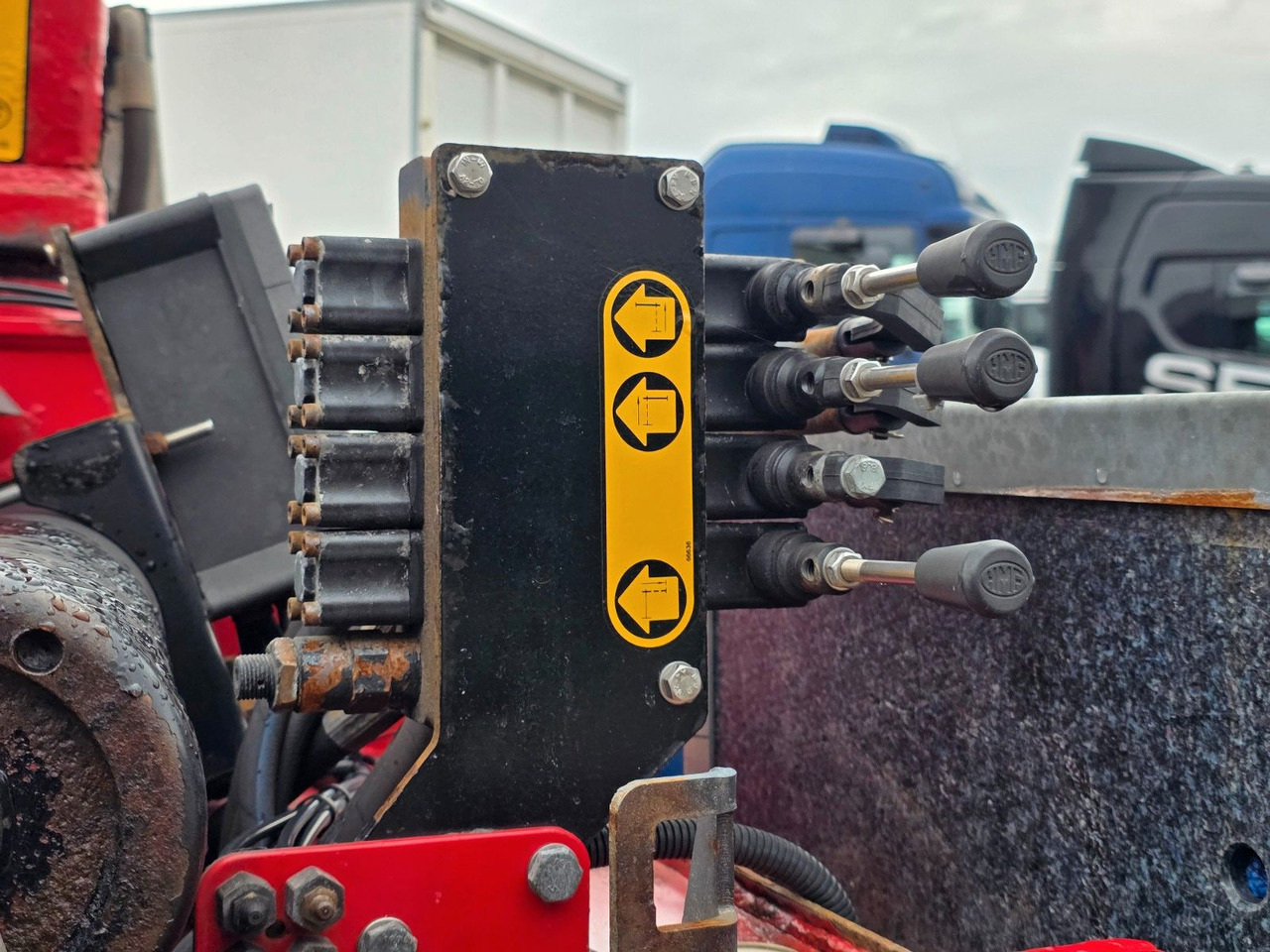 Автоманипулятор MAN TGX 24.440 6X2-2 LL-U / Intarder / HMF / Fernb.: фото 15 Автоманипулятор MAN TGX 24.440 6X2-2 LL-U / Intarder / HMF / Fernb.: фото 15