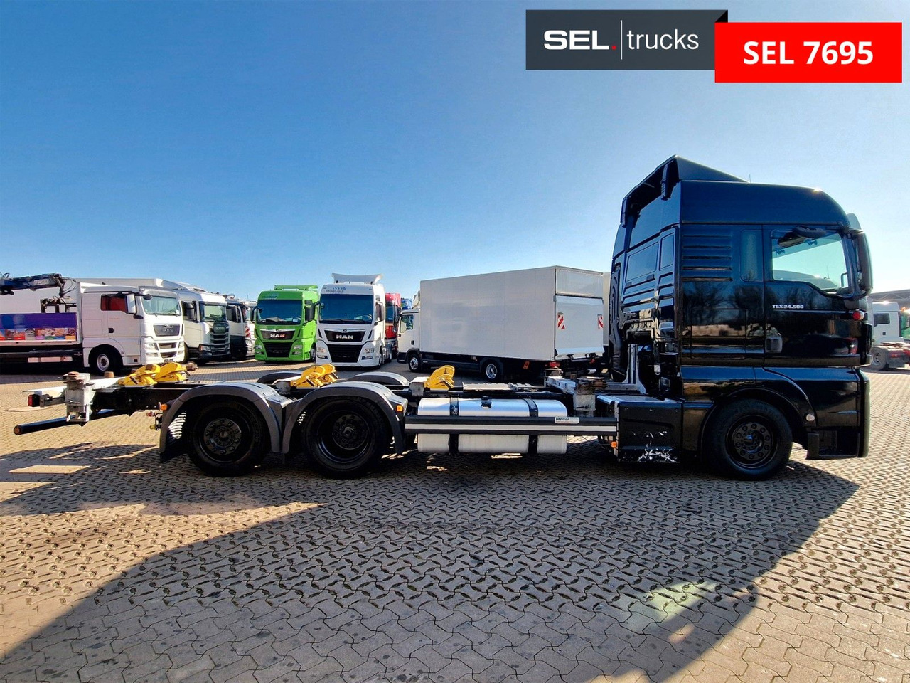 MAN TGX 24.500 6X2-2 LL-U / Intarder / Xeno / LOW KM - Грузовик-контейнеровоз/ Сменный кузов: фото 4 MAN TGX 24.500 6X2-2 LL-U / Intarder / Xeno / LOW KM - Грузовик-контейнеровоз/ Сменный кузов: фото 4