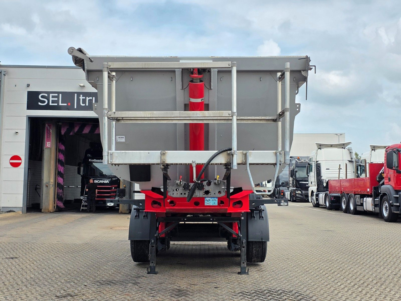 Meiller KISA3 / Alu-Felgen / Liftachse - Самосвальный полуприцеп: фото 3 Meiller KISA3 / Alu-Felgen / Liftachse - Самосвальный полуприцеп: фото 3