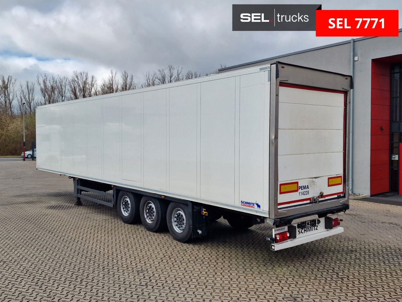 Schmitz Cargobull SKO 24/L 13.4 FP 45 COOL/Trennwand + Doppelverd. - Полуприцеп-рефрижератор: фото 1 Schmitz Cargobull SKO 24/L 13.4 FP 45 COOL/Trennwand + Doppelverd. - Полуприцеп-рефрижератор: фото 1
