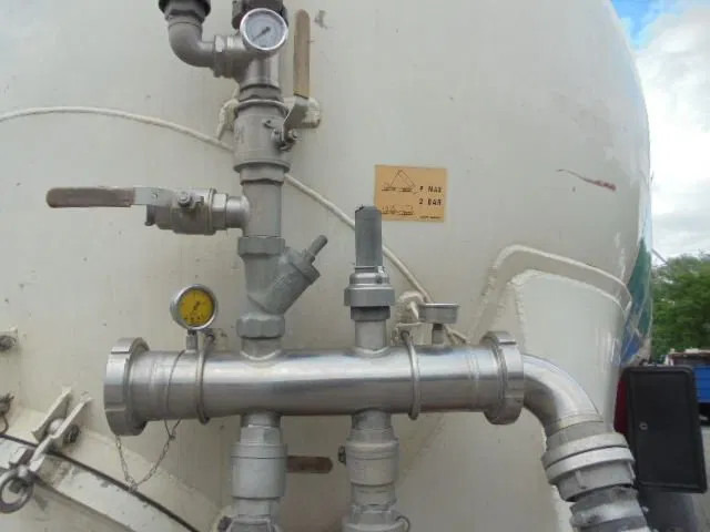 Benalu GRUPO GARVIVES SAL 60000L - Полуприцеп-цистерна: фото 4 Benalu GRUPO GARVIVES SAL 60000L - Полуприцеп-цистерна: фото 4