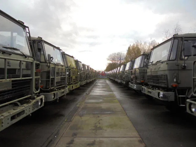 DAF YA 4X4 - Грузовик бортовой/ Платформа: фото 5 DAF YA 4X4 - Грузовик бортовой/ Платформа: фото 5