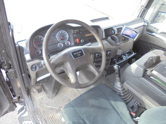 Самосвал, Автоманипулятор MAN TGS 35.440 8X4 TRIPLE NL TRUCK: фото 10 Самосвал, Автоманипулятор MAN TGS 35.440 8X4 TRIPLE NL TRUCK: фото 10