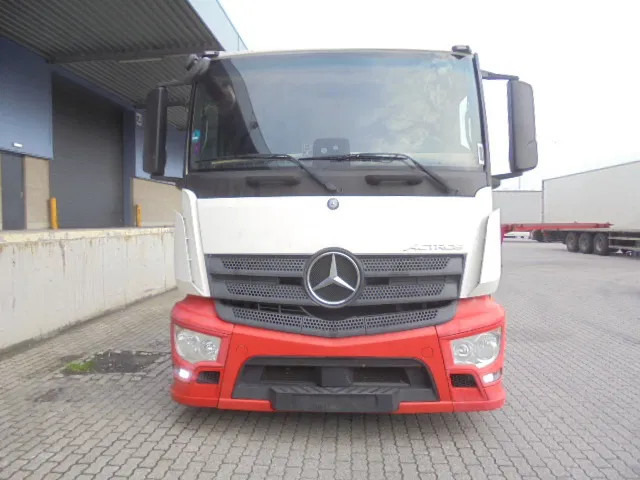Mercedes-Benz Actros 2340 LL 6X2 - Автовоз: фото 2 Mercedes-Benz Actros 2340 LL 6X2 - Автовоз: фото 2