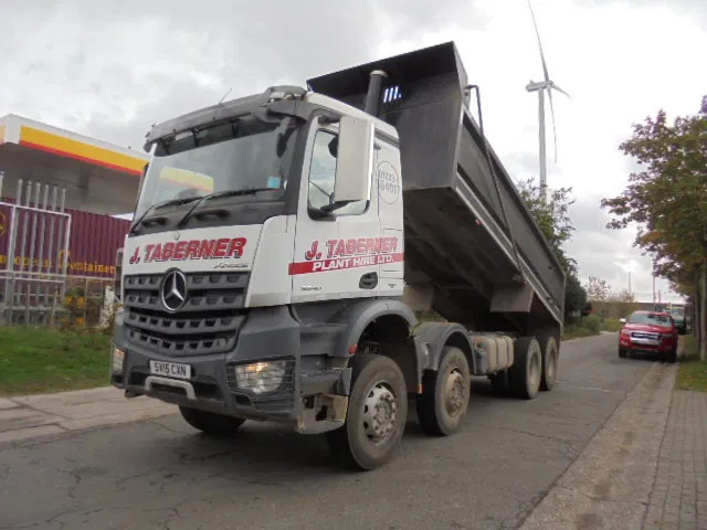 Mercedes-Benz Arocs 3240 K 8X4 - Самосвал: фото 1 Mercedes-Benz Arocs 3240 K 8X4 - Самосвал: фото 1