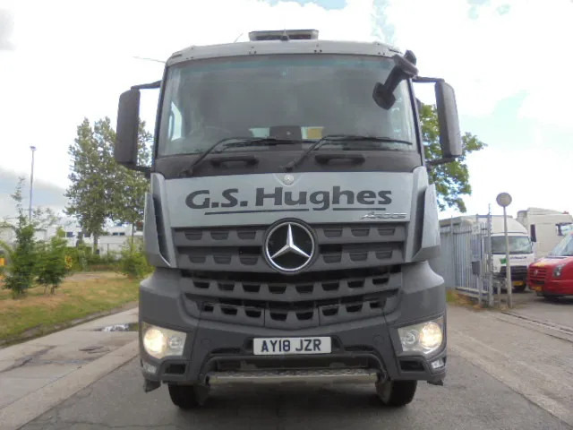 Mercedes-Benz Arocs 3340 8X4 - Самосвал: фото 3 Mercedes-Benz Arocs 3340 8X4 - Самосвал: фото 3