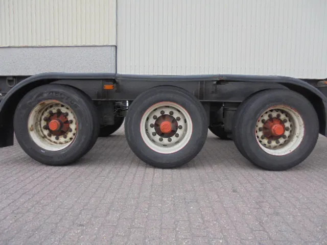 Полуприцеп-контейнеровоз/ Сменный кузов Pacton T3-007 40 45 FT: фото 8