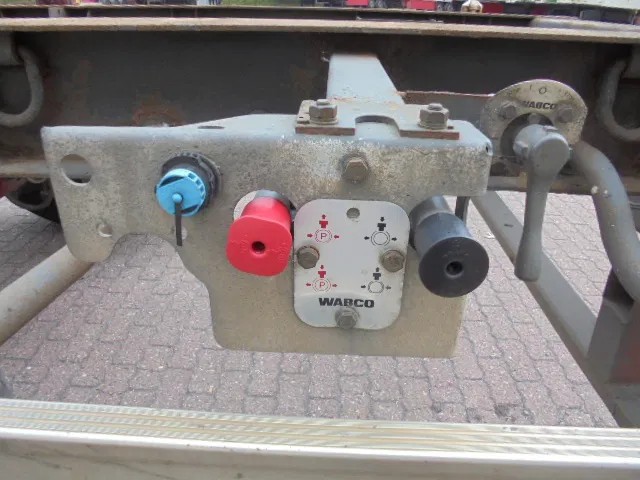 Полуприцеп-контейнеровоз/ Сменный кузов Pacton T3-007 40 45 FT: фото 11
