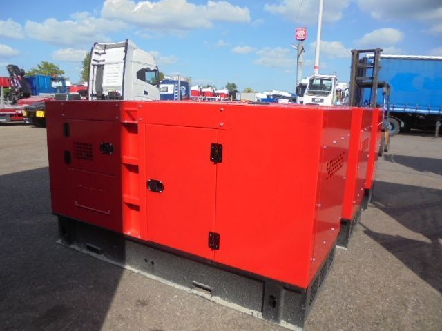 Ricardo R75 - Электрогенератор: фото 5 Ricardo R75 - Электрогенератор: фото 5