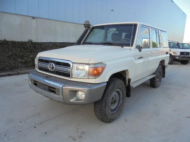 Toyota Land Cruiser HZJ76L-RKMRS 4WD ONLY EXPORT OUT THE EU - Легковой автомобиль: фото 1 Toyota Land Cruiser HZJ76L-RKMRS 4WD ONLY EXPORT OUT THE EU - Легковой автомобиль: фото 1