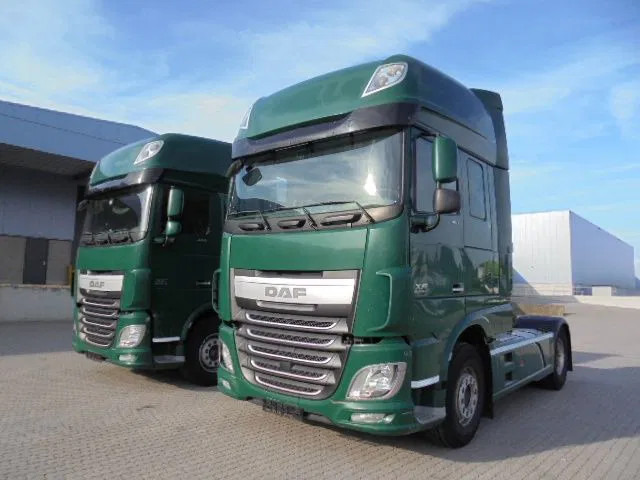 DAF XF 106.460 SUPER SPACE CAB - Тягач: фото 1 DAF XF 106.460 SUPER SPACE CAB - Тягач: фото 1