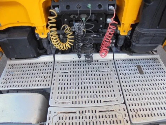 Тягач DAF XF 440 22 UNITS: фото 10 Тягач DAF XF 440 22 UNITS: фото 10