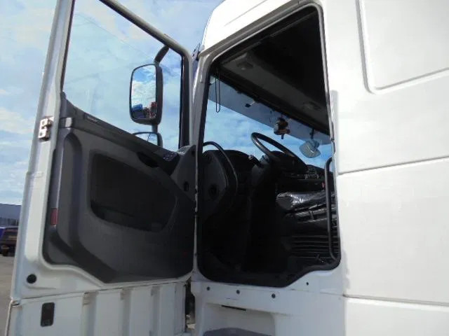 Тягач DAF XF 440: фото 9