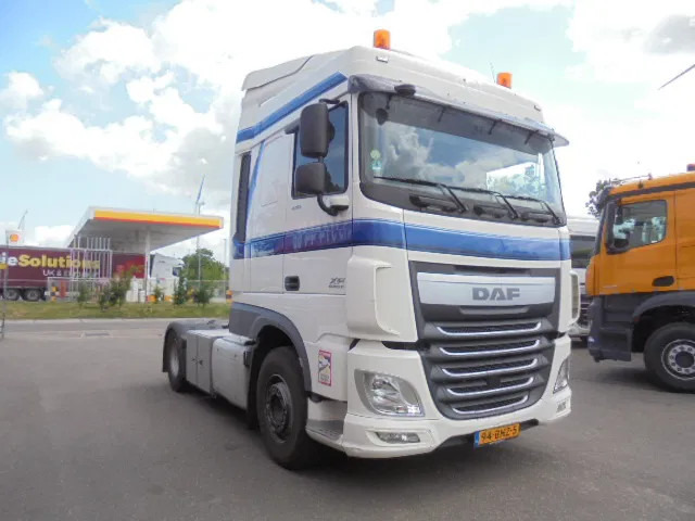 DAF XF 440 NL TRUCK - Тягач: фото 3 DAF XF 440 NL TRUCK - Тягач: фото 3