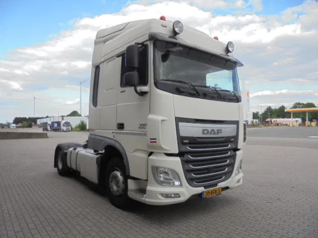 DAF XF 440 NL TRUCK - Тягач: фото 3 DAF XF 440 NL TRUCK - Тягач: фото 3