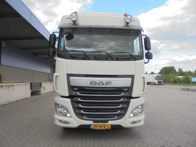 DAF XF 440 NL TRUCK - Тягач: фото 2 DAF XF 440 NL TRUCK - Тягач: фото 2