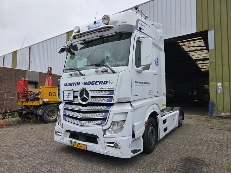 Mercedes-Benz Actros 1842 LS CABINE SCHADE NL TRUCK - Тягач: фото 1 Mercedes-Benz Actros 1842 LS CABINE SCHADE NL TRUCK - Тягач: фото 1